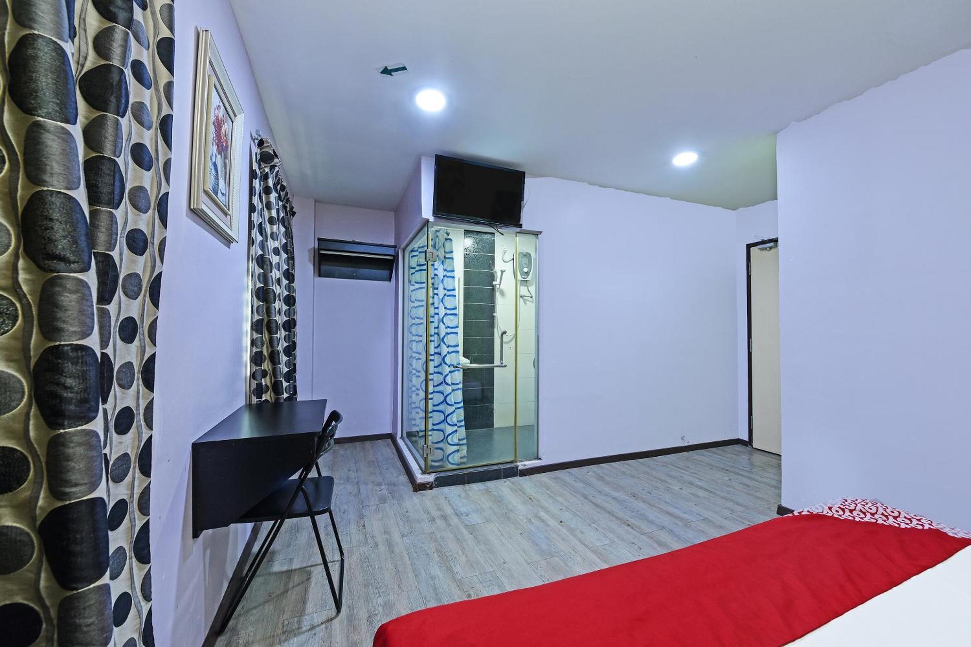 Super Oyo 992 Orange Hotel Kuala Pilah Exterior foto